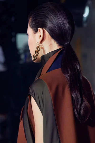 Look 3